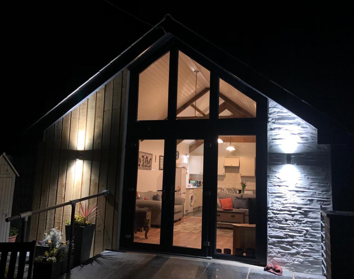 Red Kite Cottage Carmarthen Extérieur photo